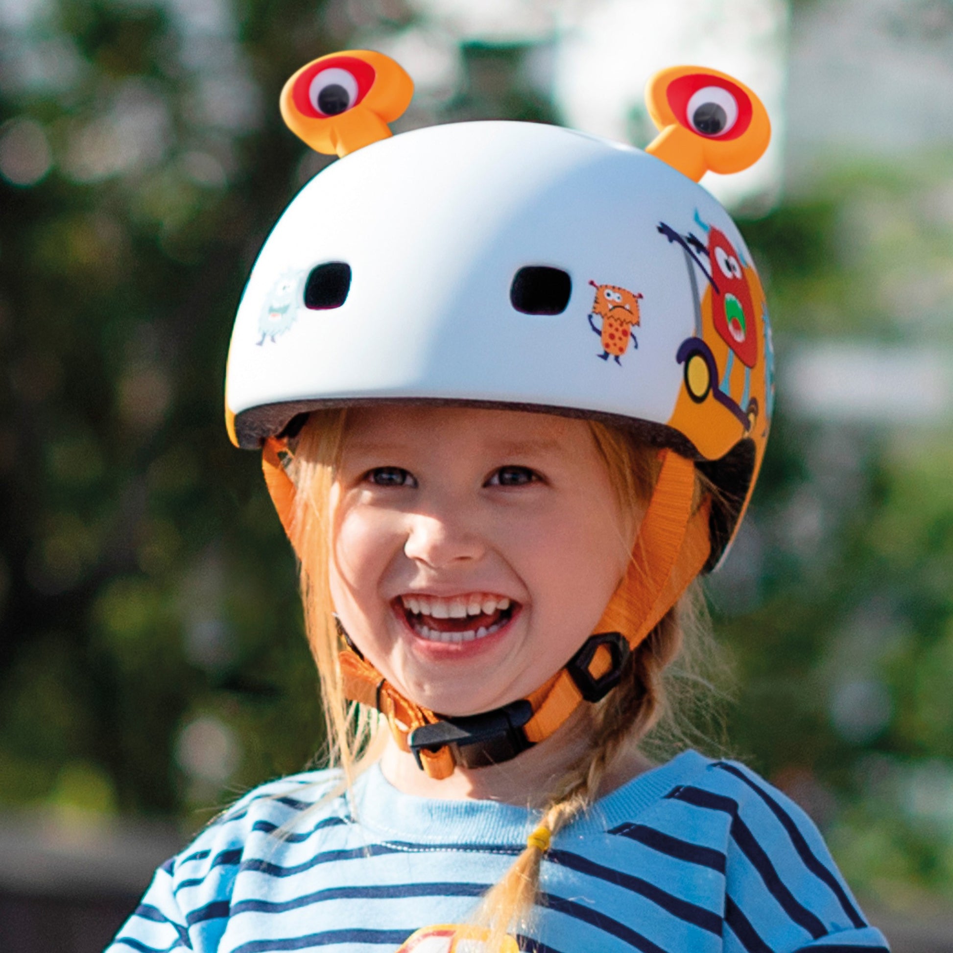 Casco 3D con luce mostri S